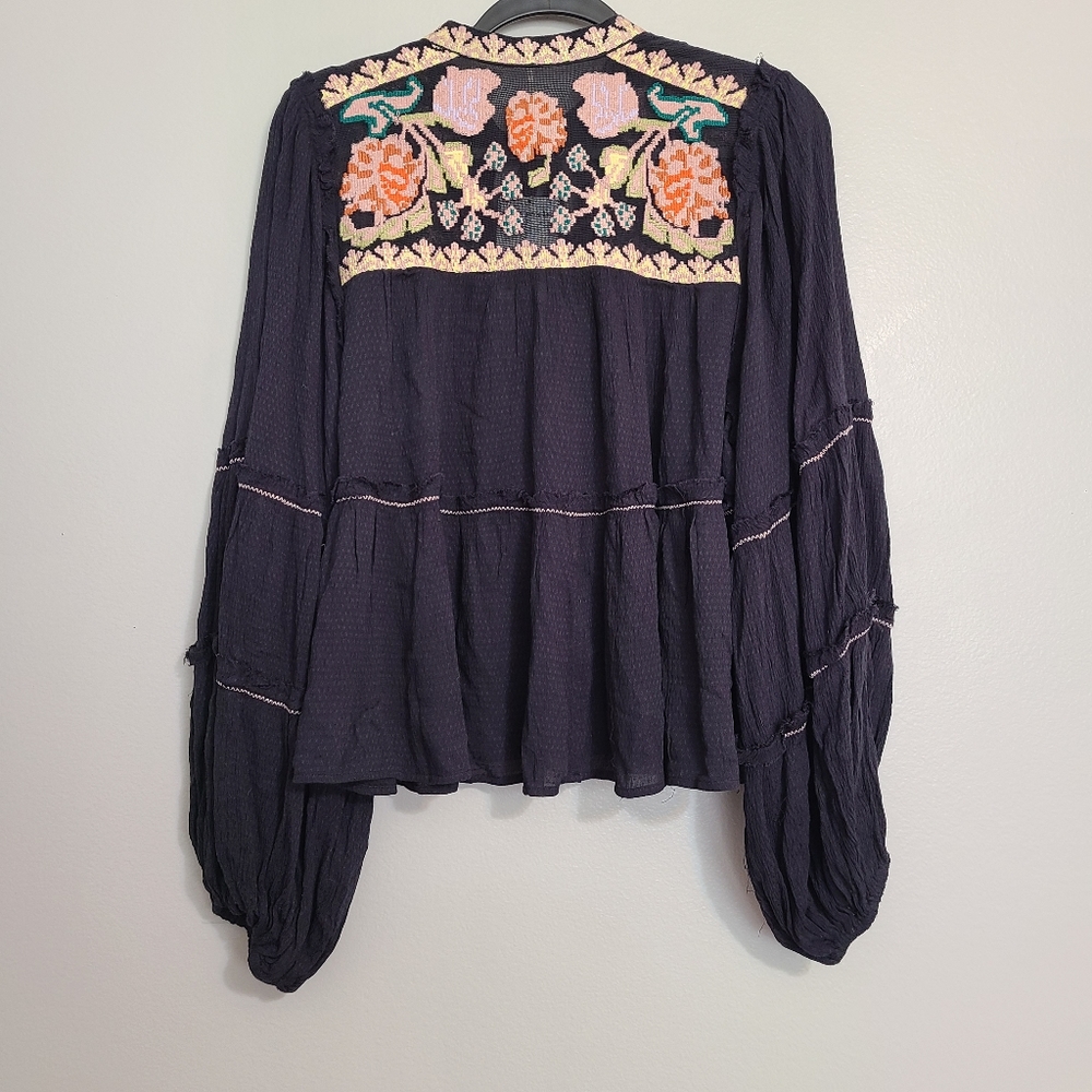 Free People Boho Black Poet Sleeve Top w/ Floral Embroidery & Front Ties Medium - Picture 10 of 14